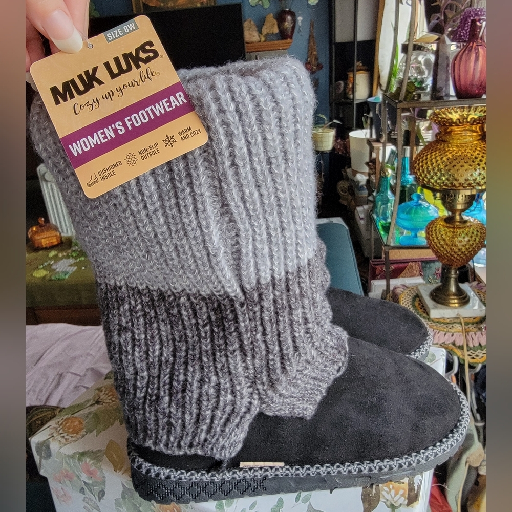 Muk Luks Womens Boots Size 8 Wide NIB